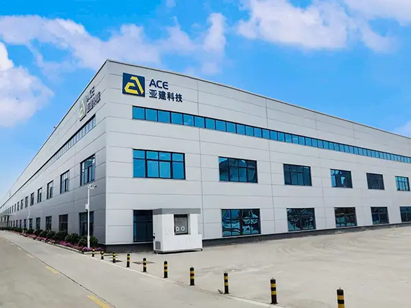 中信保河南分公司党委书记莅临亚建科技考察交流
