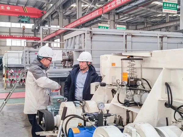 中亚客户来访亚建科技