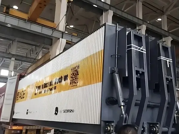 沥青脱桶设备装载过程